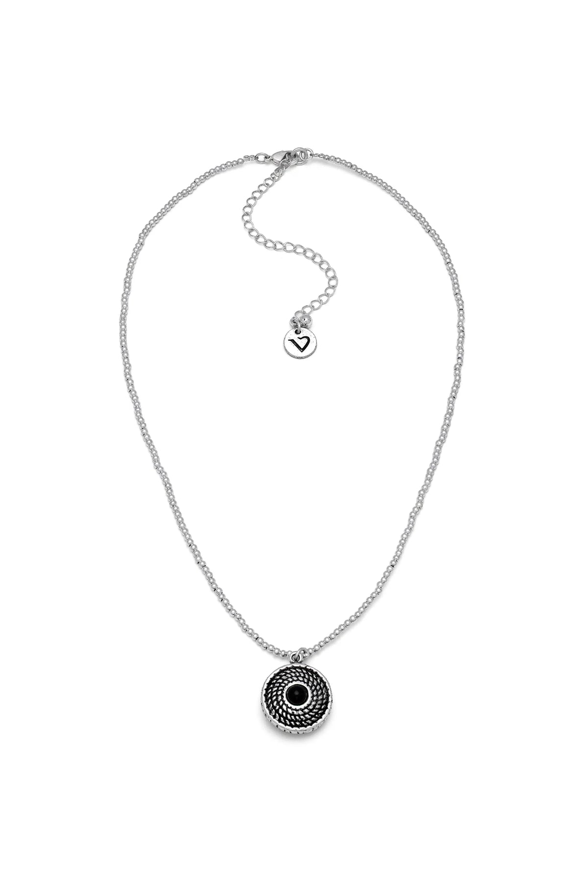 Collana con pendente scudo e onice nero