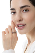 Anello regolabile a doppia fascia intrecciata