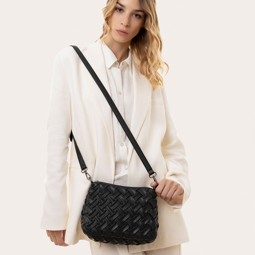 Pochette Weaved Bag