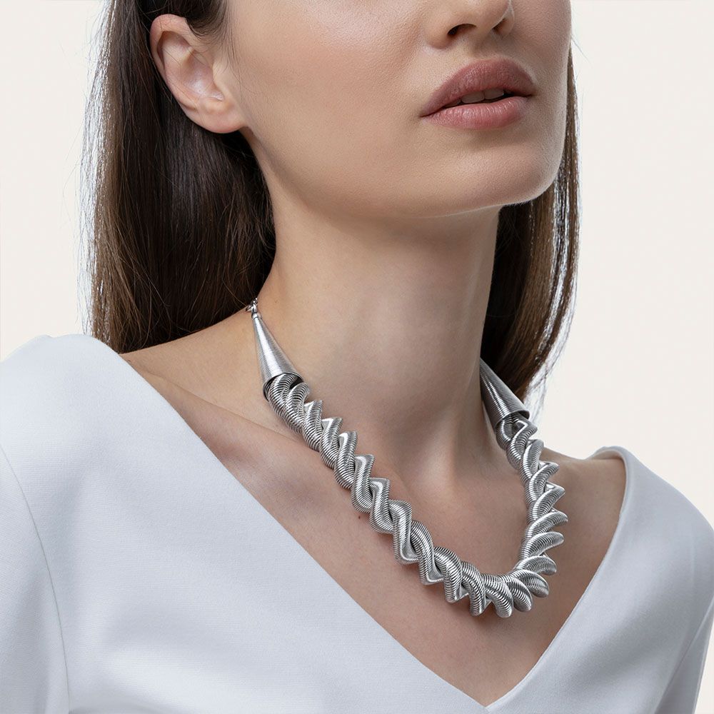 Collana molla intrecciata